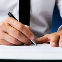 הפרת צו הרחקה